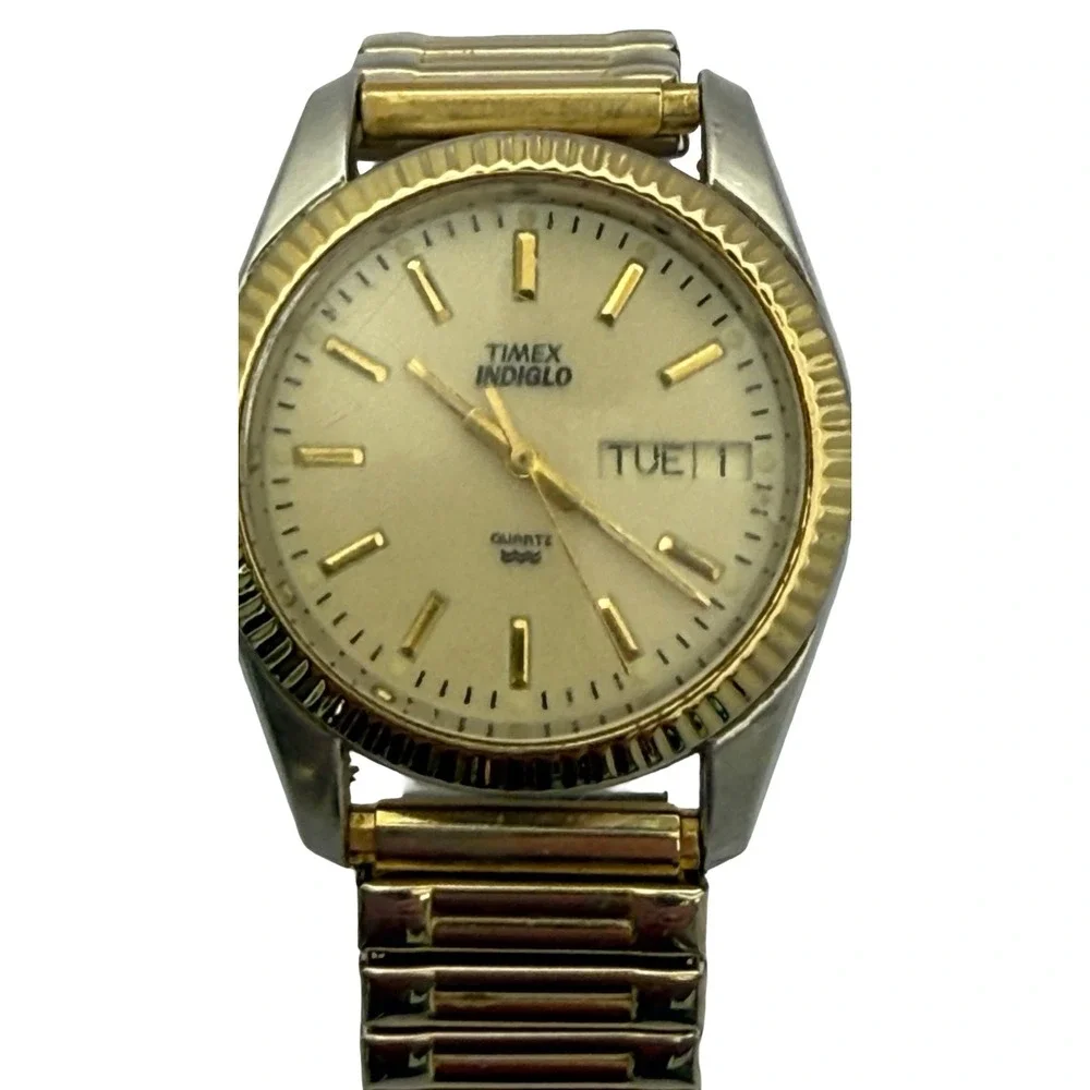 Timex Indiglo Day Date Quartz Watch Two Tone Fluted Bezel Stretch Band‎ Working